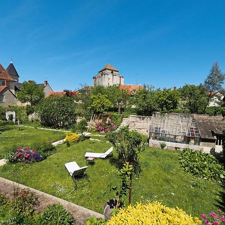 Le Jardin Des Lys - Chambre D'Hote Ou Appartement La Roche-Posay Bagian luar foto