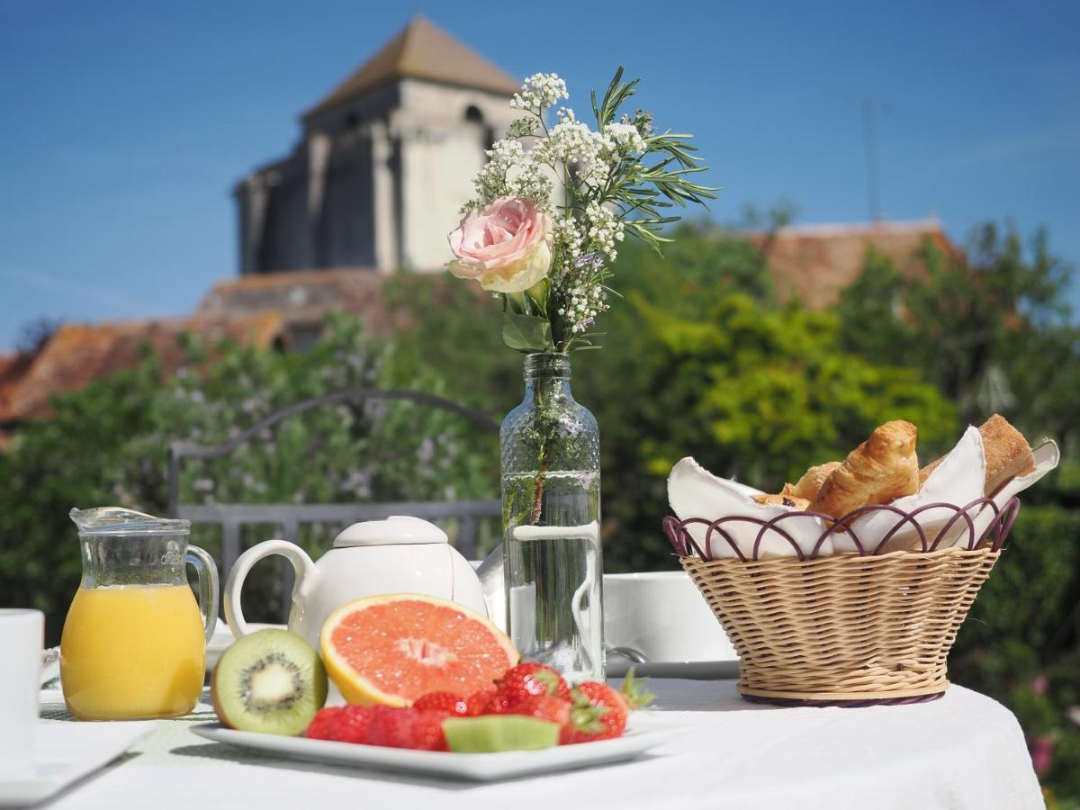 Le Jardin Des Lys - Chambre D'Hote Ou Appartement La Roche-Posay Bagian luar foto