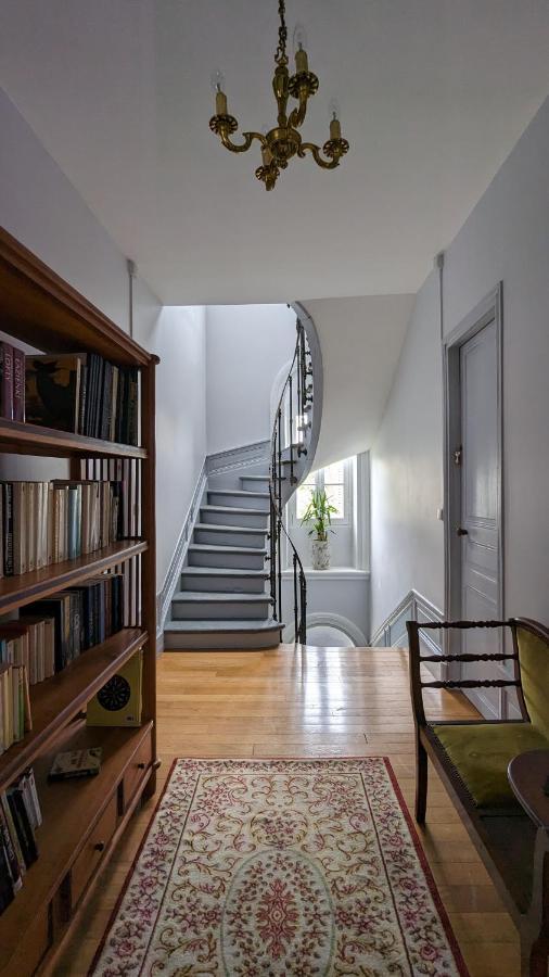 Le Jardin Des Lys - Chambre D'Hote Ou Appartement La Roche-Posay Bagian luar foto